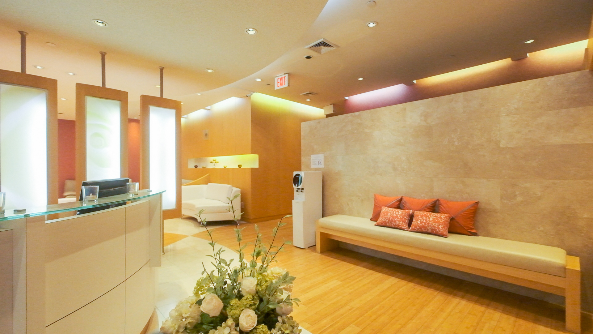 Full on-site spa with massage and facial treatments